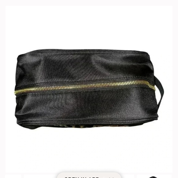 COSMETIC BAG Milani Black with Gold Logo NWOT - Picture 3 of 6